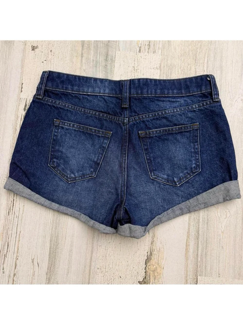 No Boundaries Women's Dark Blue High-Rise Button-Fly Jeans
